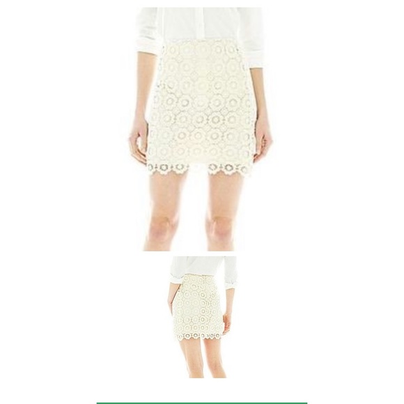 JOE FRESH Cream Crochet Mini Skirt, Size 6 - Picture 2 of 8